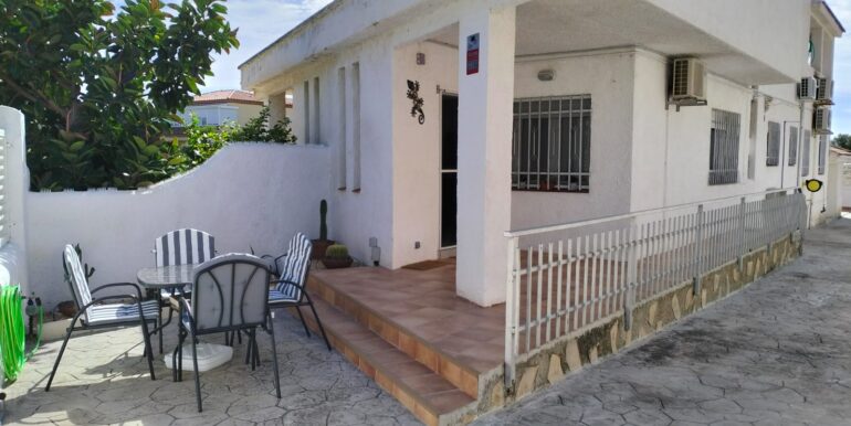 WhatsApp Image 2024-10-23 at 17.14.07 (1)