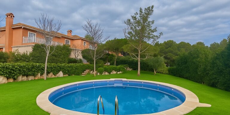 resized_pool_image_2MB