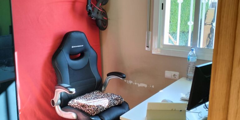 WhatsApp Image 2025-11-28 at 13.36.46 (2)