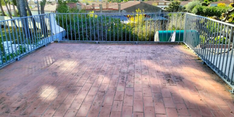 WhatsApp Image 2025-12-03 at 12.41.28 (1)